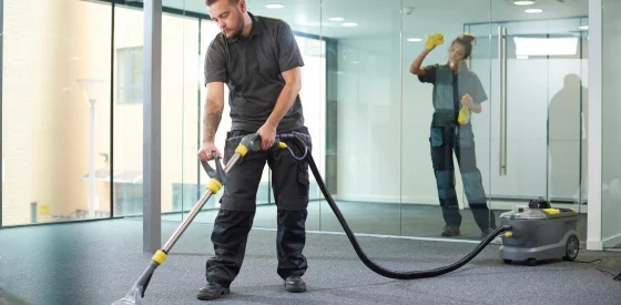 Glas - & Gebäudereinigung für Verwaltung & Liegenschaften
